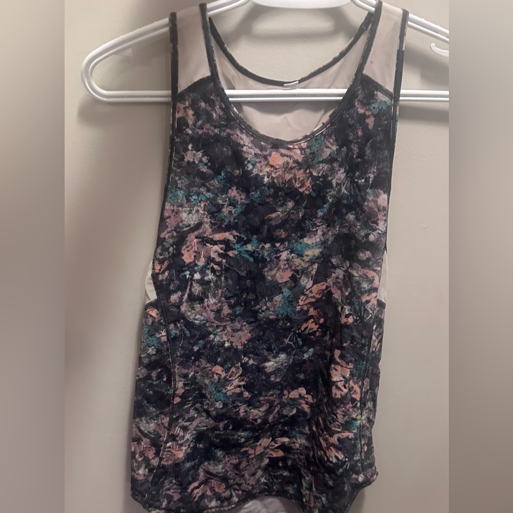Lulu lemon women’s tank top size 2